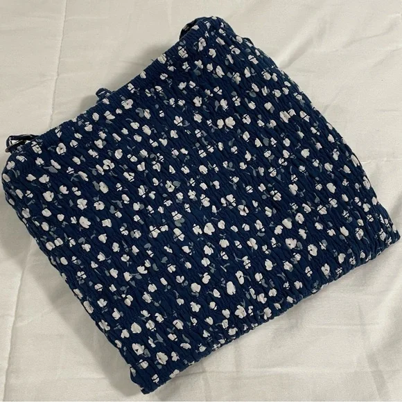 Abercrombie Kids Navy Blue Floral Blouse - Picture 4 of 4